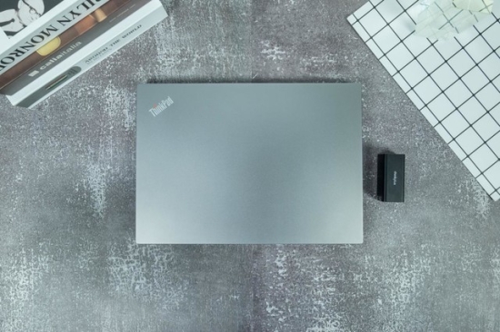 【云评测】12代酷睿高能 敲击键盘体验极佳 ThinkPad E14为商用办公增效 